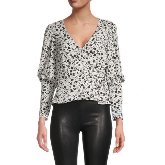 ASTR the Label Ditsy Floral Wrap Blouse Black White Size XS NWT - Picture 1 of 9